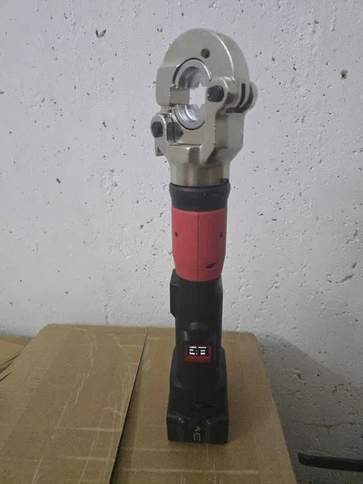 LS-300 Masina sertizat conectori cabluri Cu/AL, 300mmp, 2 baterii 5AH